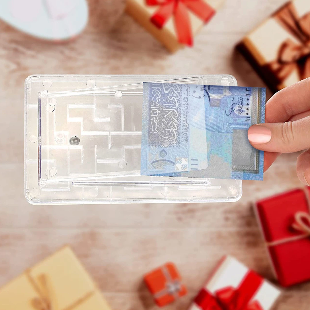 لغز المتاهة النقدية وبطاقات الهدايا (شفاف)